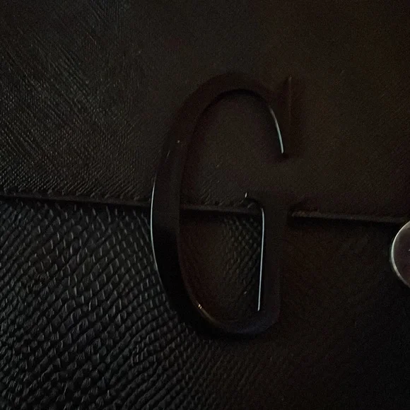 Guess handbag with defects - Picture 4 of 7